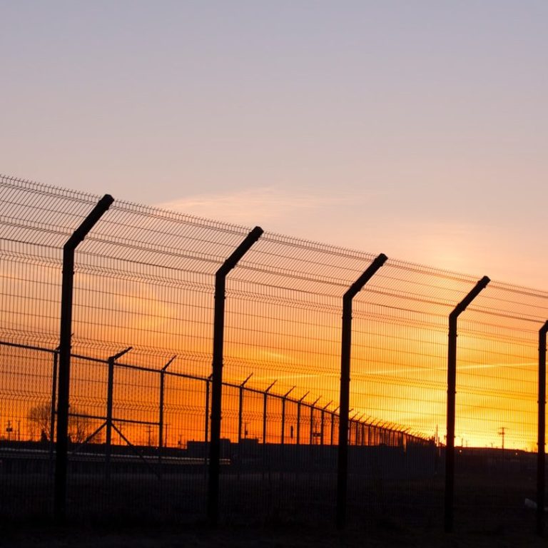 sicherheitszaun-orange-sec-support-sicherheitsberatung sicherheitszaun-orange-sec-support-sicherheitsberatung